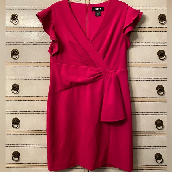 Gorgeous DKNY Dress - Picture 1 of 4